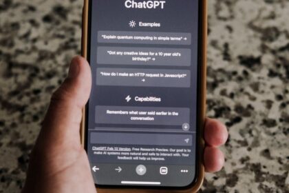 ChatGPT su smartphone