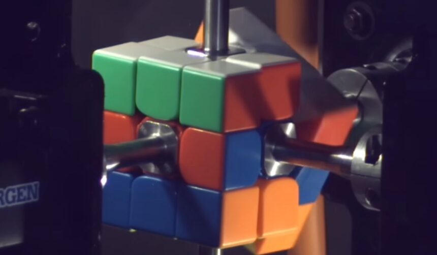 robot cubo di Rubik