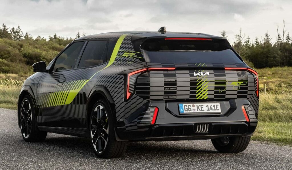 nuova KIA EV4 GT