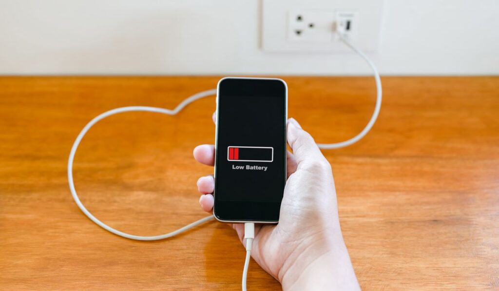 risparmiare batteria iPhone