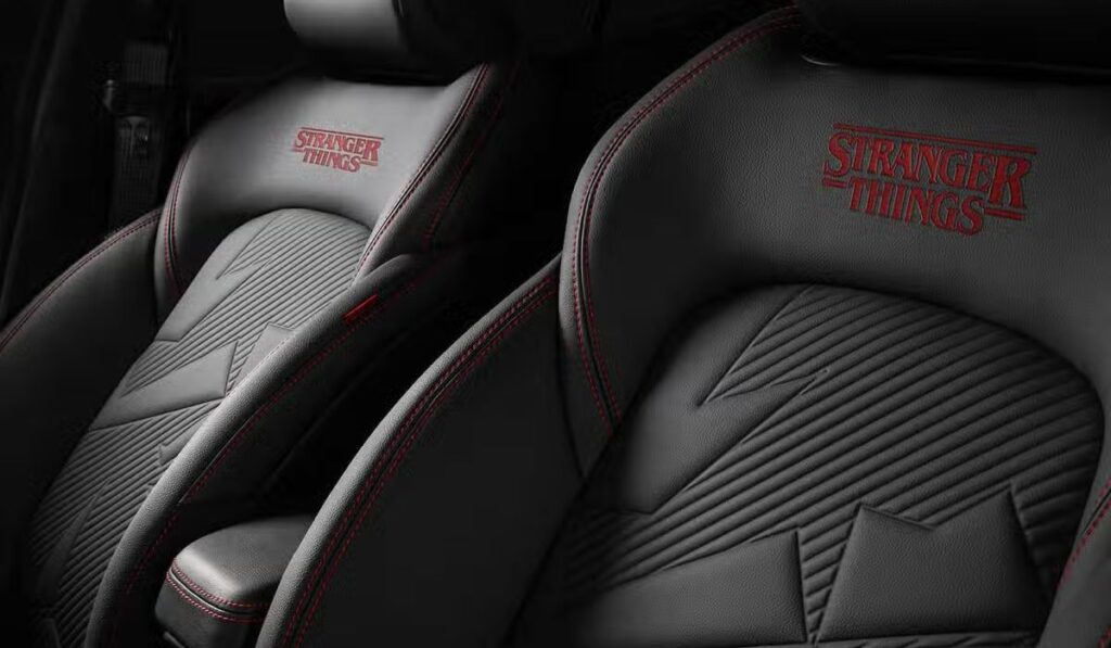 Pulse Abarth Stranger Things sedili