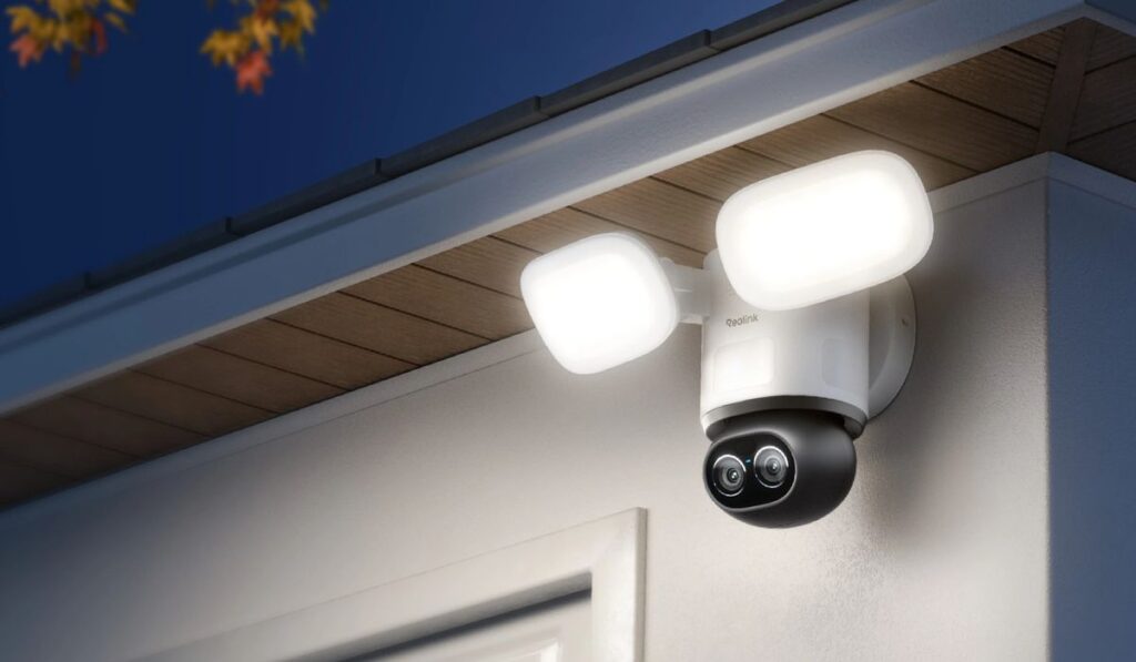 Reolink TrackFlex Floodlight WiFi