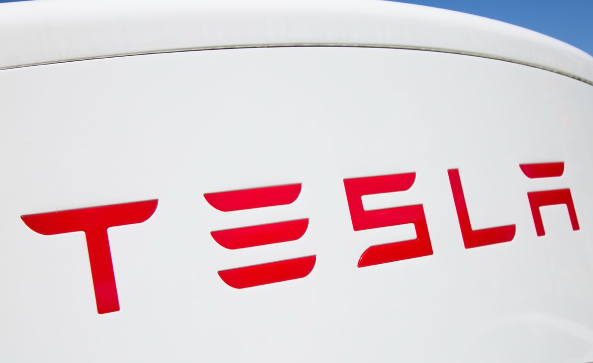 Tesla logo