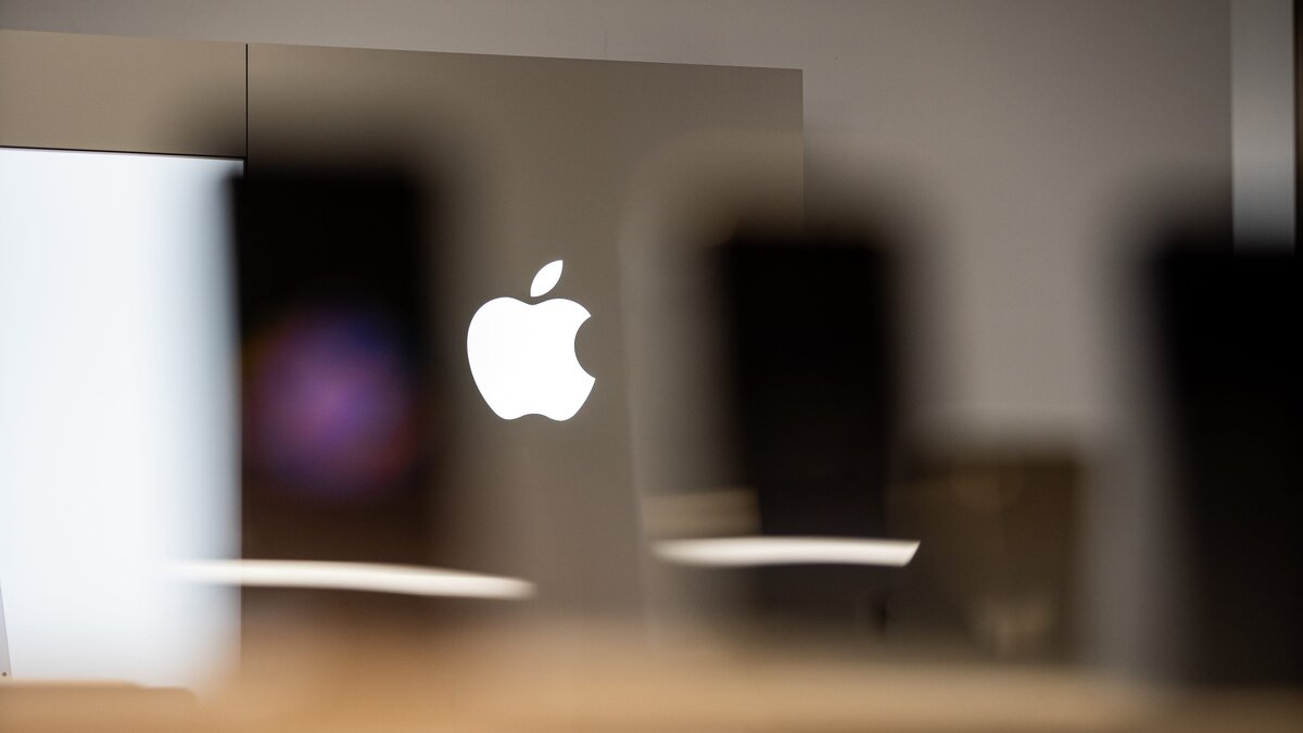 Apple iOS