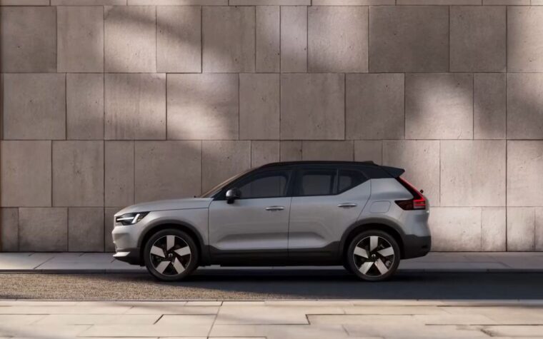 Volvo EX40