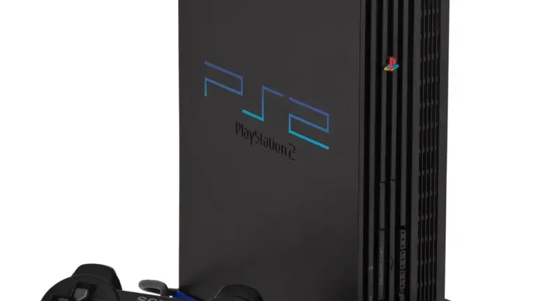 Console PlayStation 2 nera in verticale con DualShock 2 e Memory Card.