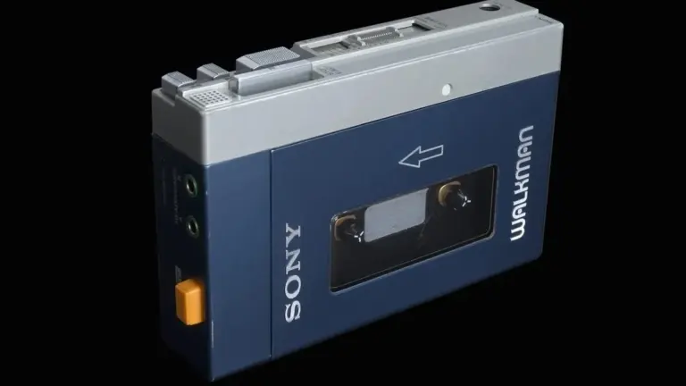 Sony Walkman TPS-L2, il primo modello della famiglia introdotta nel 1979..